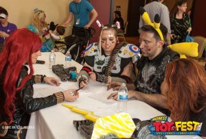 Gabe Duval Media, #cosplay, #cosplayer, convention, #Midwest Toy Fest, @MWTF, #MWTF, toys, comics, Marvel, DC Comics #coplsyers, #07