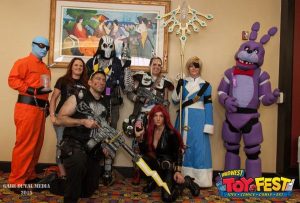 Gabe Duval Media, #cosplay, #cosplayer, convention, #Midwest Toy Fest, @MWTF, #MWTF, toys, comics, Marvel, DC Comics #coplsyers, #08