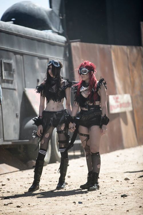 wasteland-weekend-costuming-mad-max-thunderdome-cosplay-costuming-costumers4