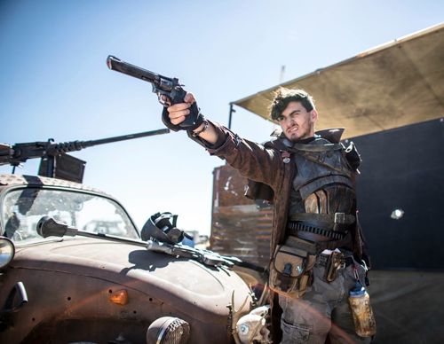 wasteland-weekend-costuming-mad-max-thunderdome-cosplay-landscape-costumers04