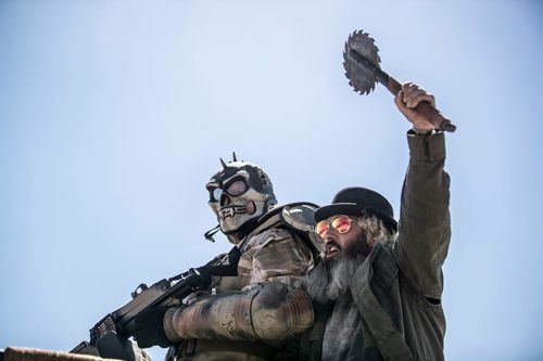 wasteland-weekend-costuming-mad-max-thunderdome-cosplay-landscape-costumers08